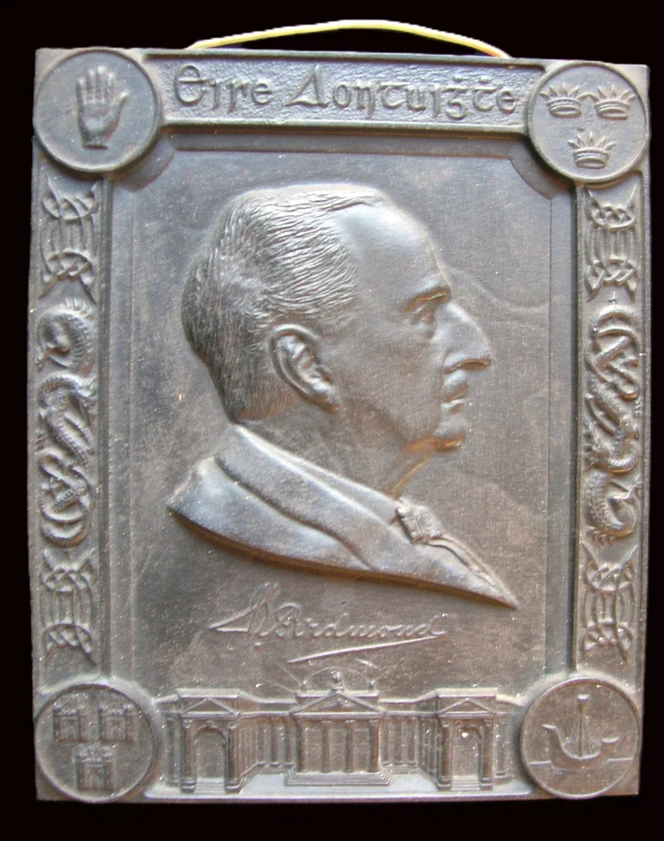 Bronze plaque portrait of John Redmond, 1914