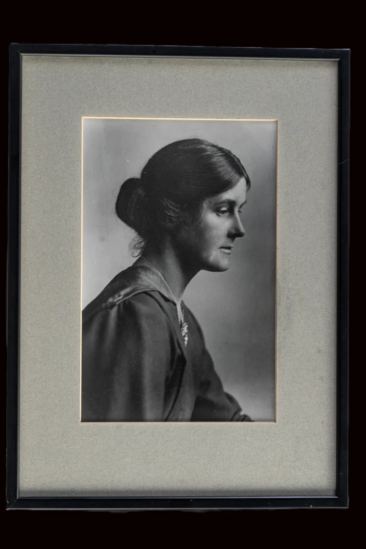 Portrait photo of Harriet Weaver, 1919