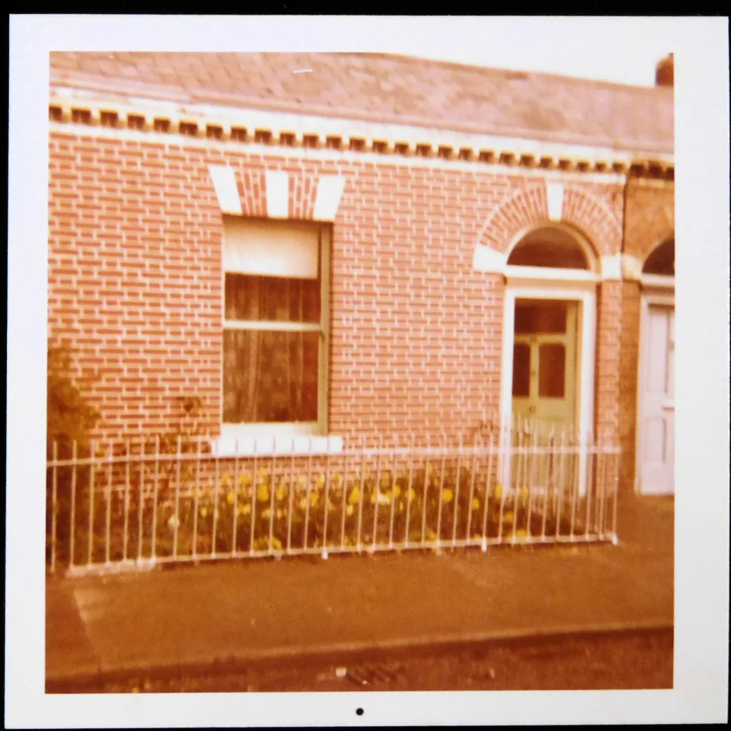 Colour photo of 44 Fontenoy Street